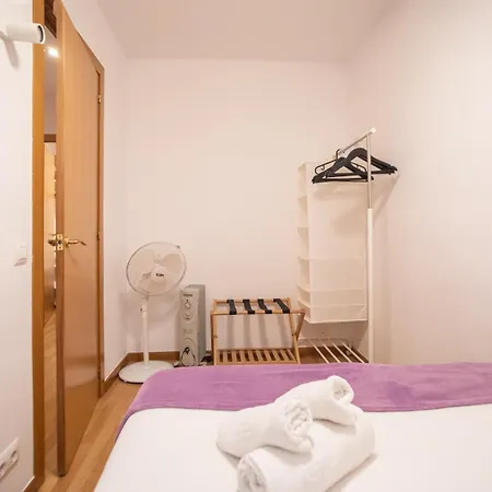 41par1022 - Luminous In Sant Antoni * Barcelona